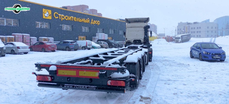 Отгрузка полуприцепа контейнеровоза Тонар К4-40 в Москву